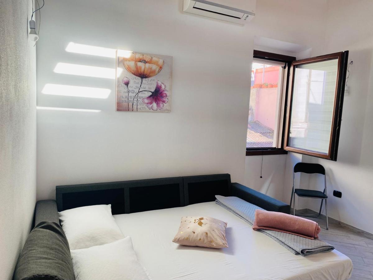 B&B Al Centro - Ossi Luaran gambar